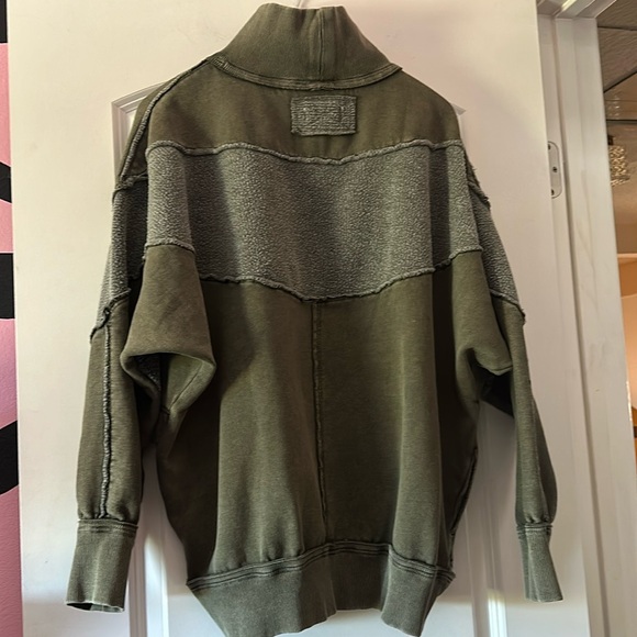 We the Free sweatshirt - Picture 3 of 9